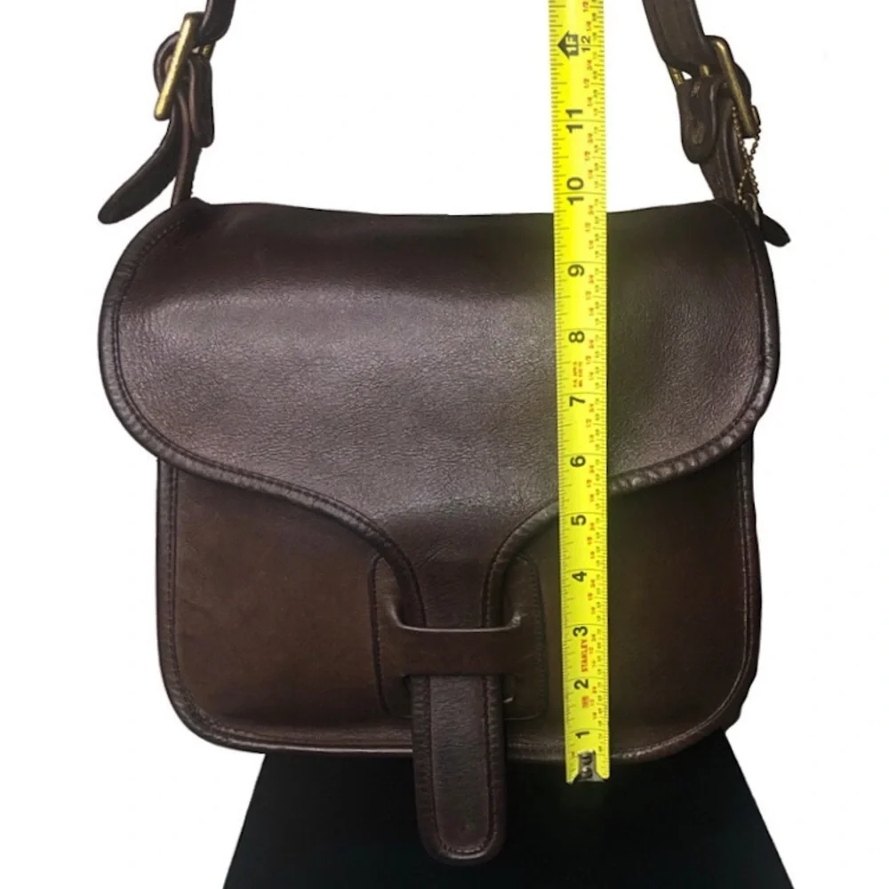 Vintage COACH Mahogany Brown Glove Tanned Leather Courier Saddle Bag EUC NYC